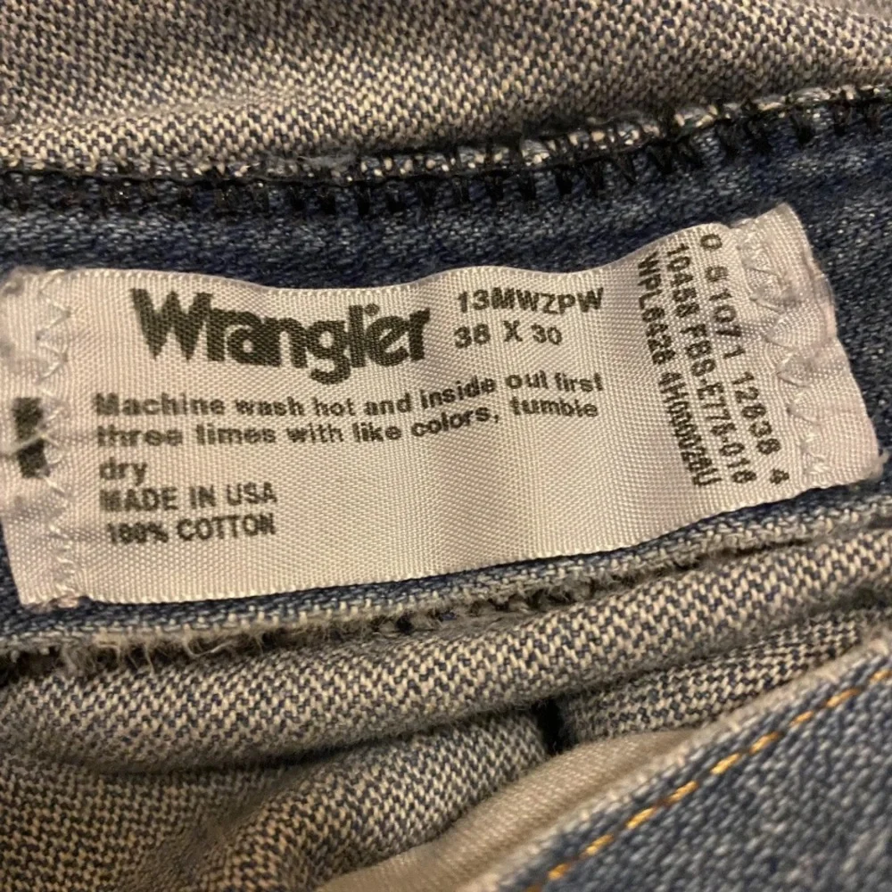 Vintage Wrangler‎ Cowboy Cut Jeans Western Blue Denim Made In USA 38x30
